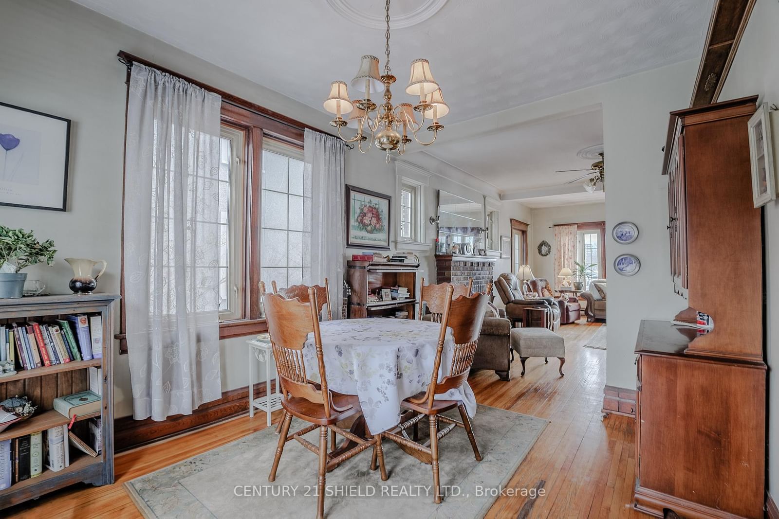 Listing Image 15