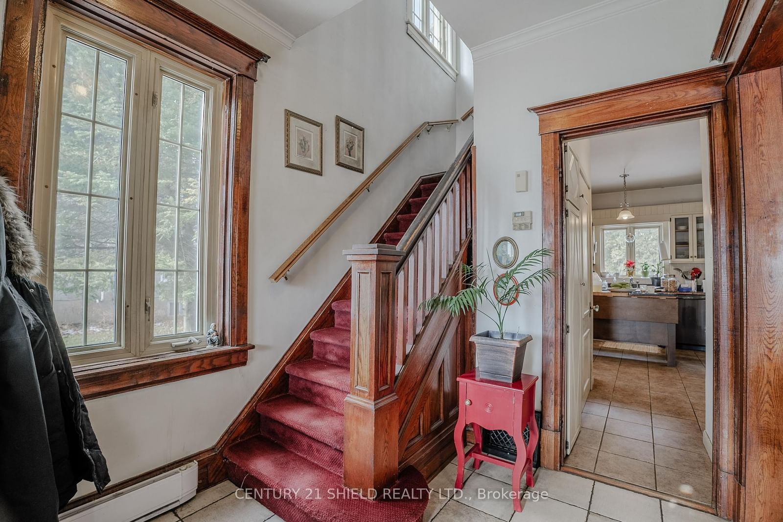 Listing Image 8