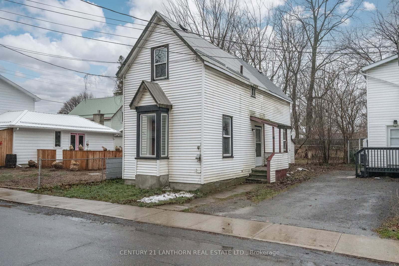 Listing Image 19