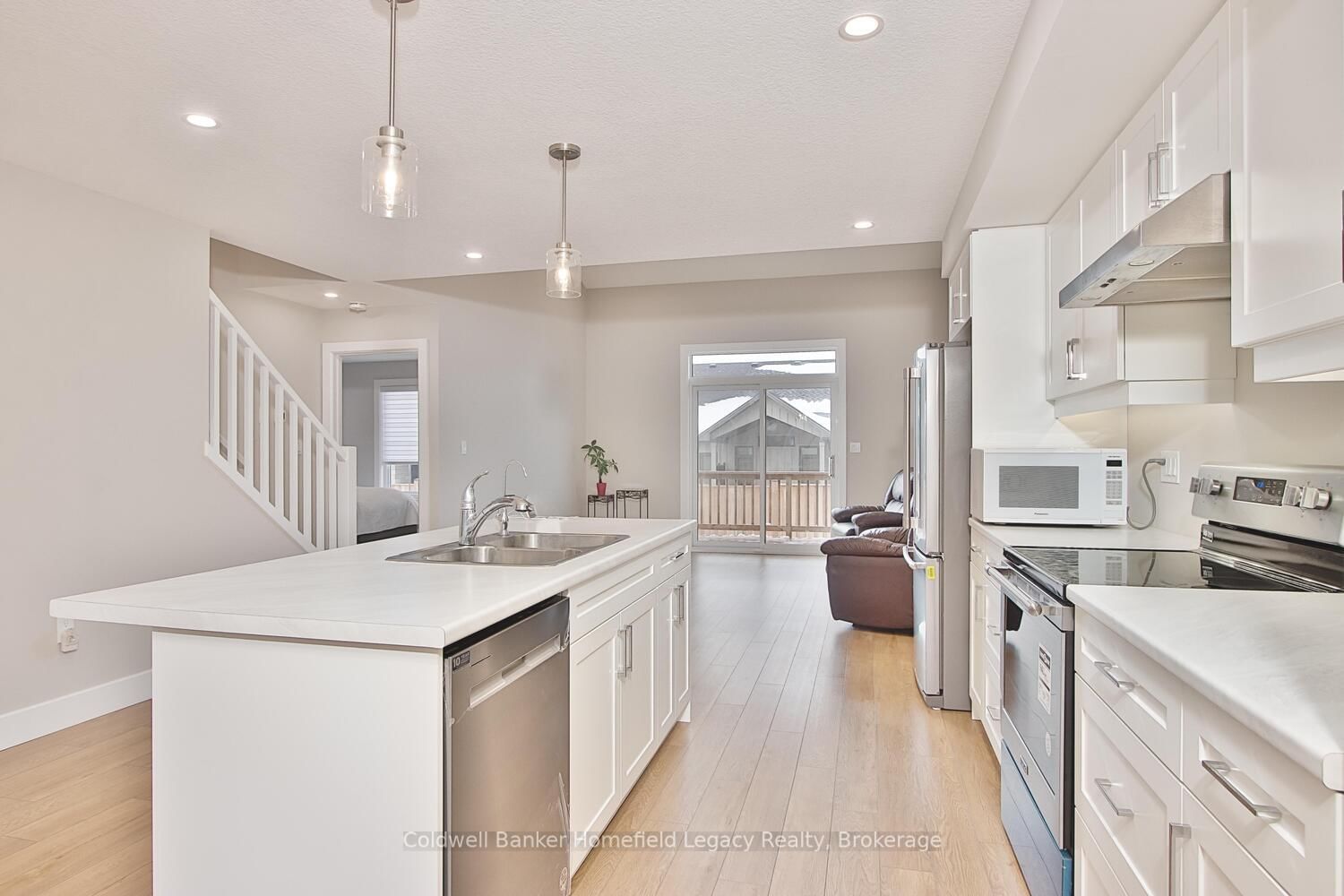 Listing Image 13