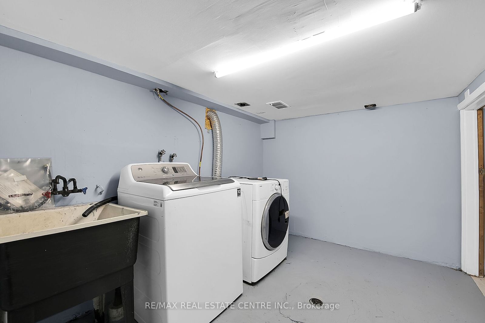 Listing Image 33