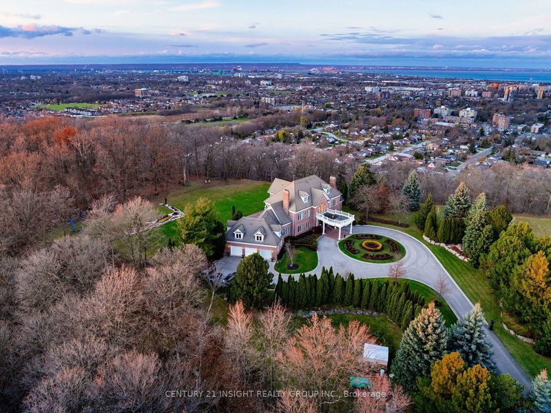 75 Ridge Rd, Hamilton, L8J 2V9 | Image 2