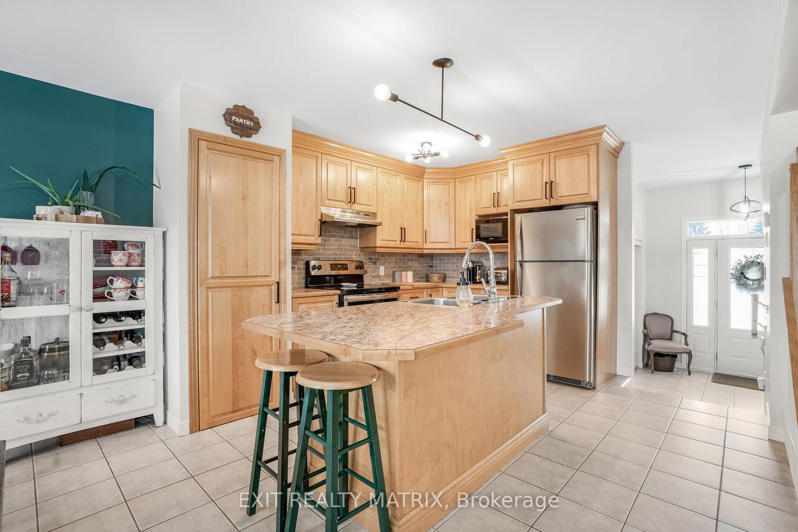 Listing Image 9