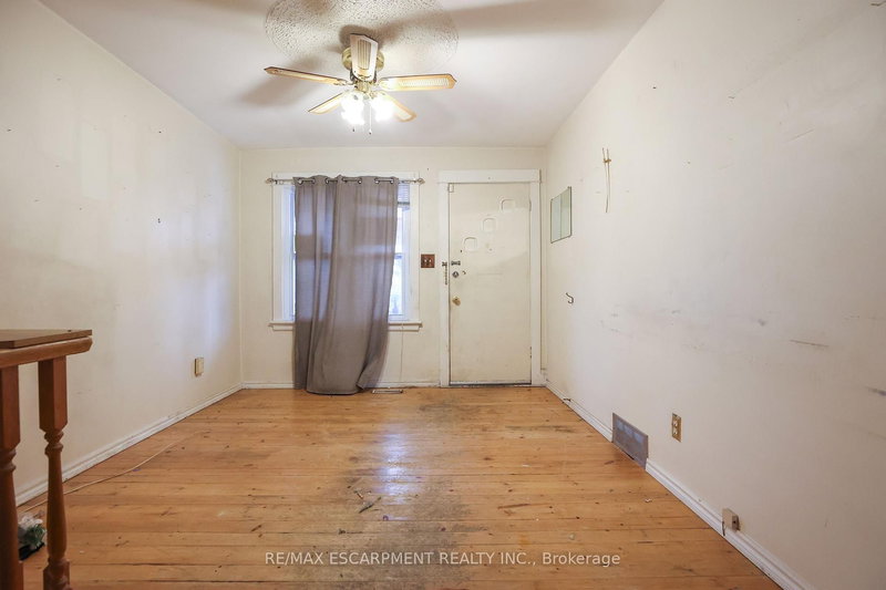 1256 Cannon St E, Hamilton, L8H 1V3 | Image 3