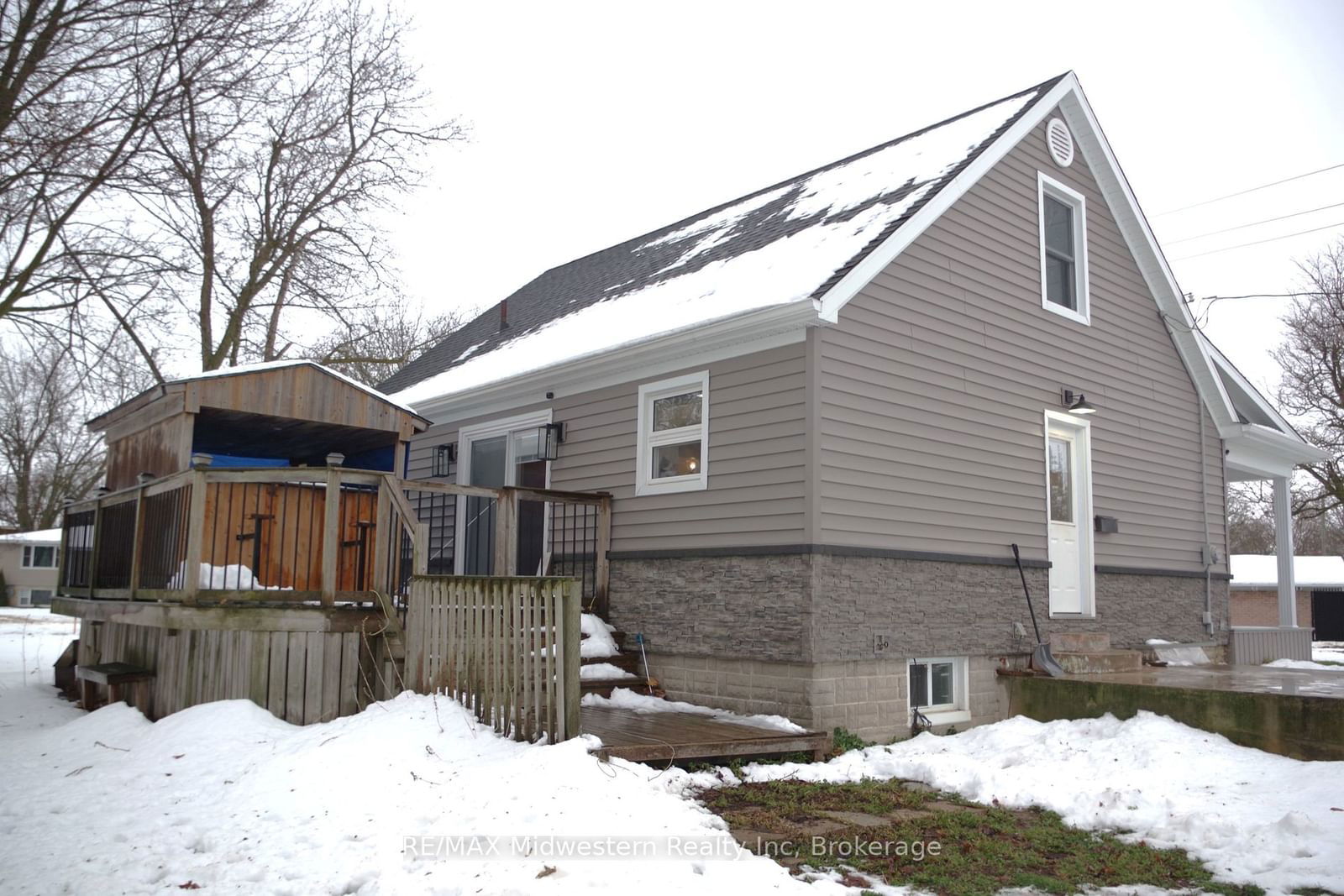 Detached House for sale at 575 Barber Avenue, North Perth, 32 - Listowel, N4W 1S4 - MLS: X11892590