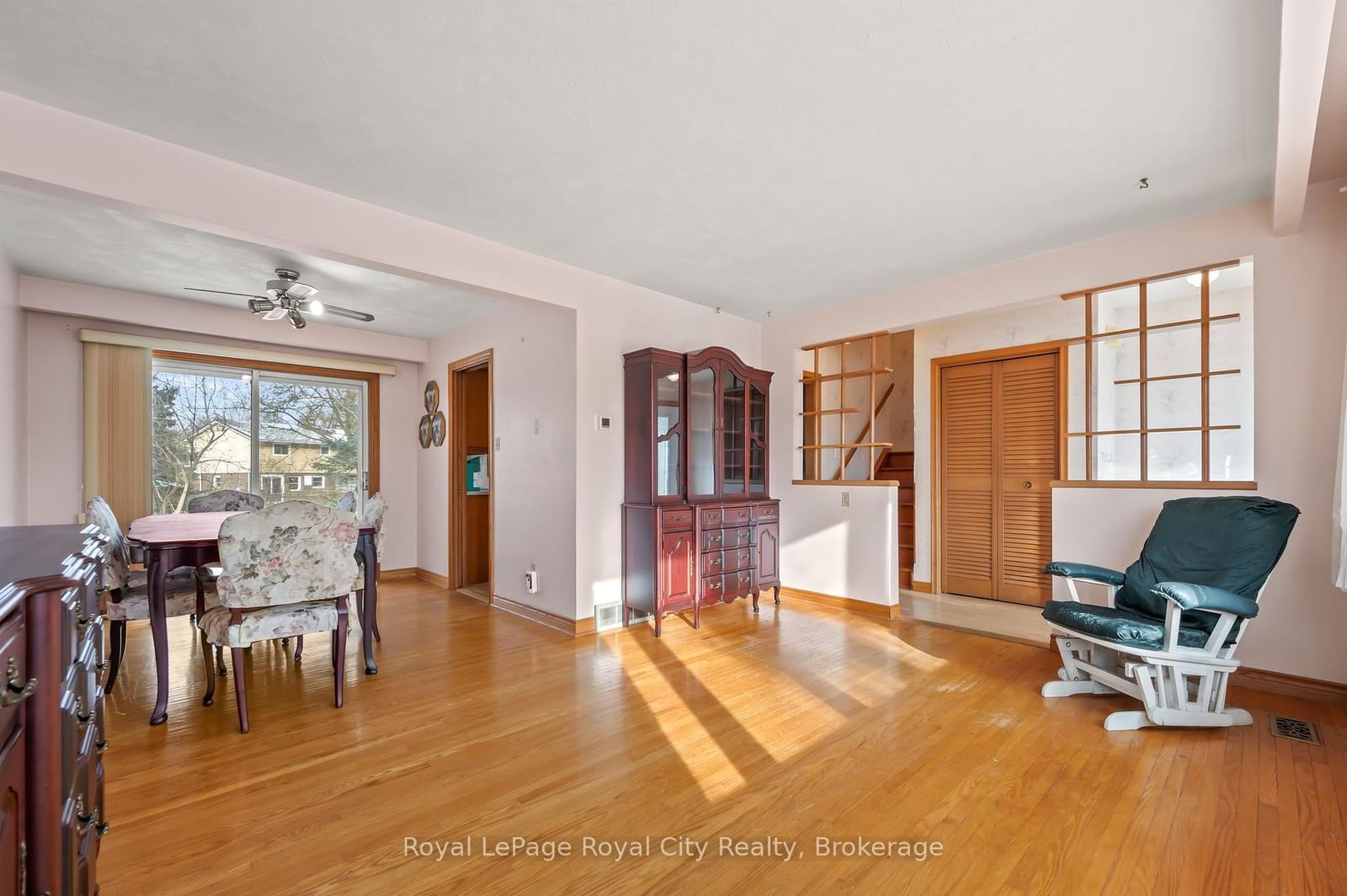 Listing Image 7