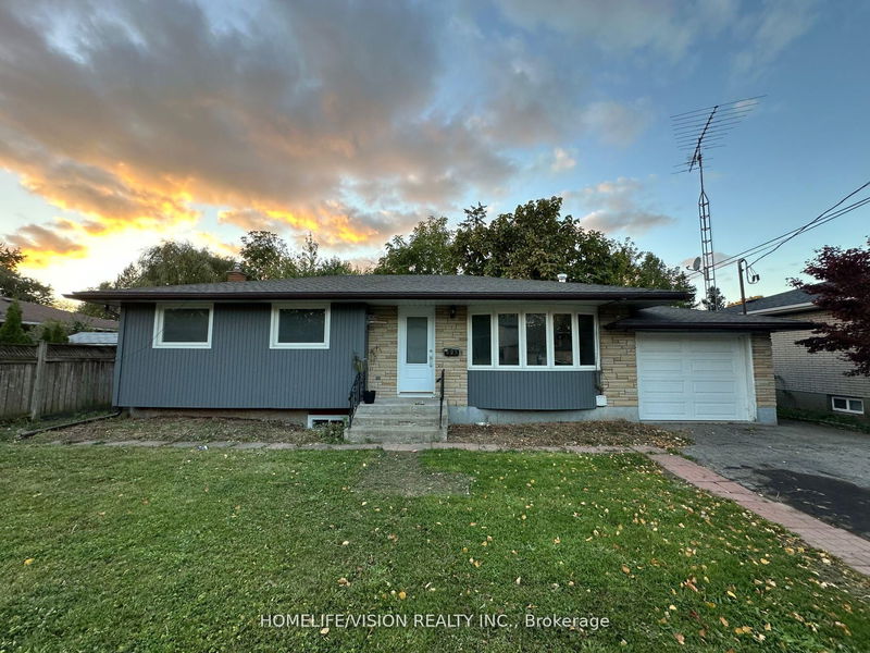 home for lease on Lower-623 NIAGARA Street