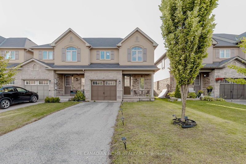 home for lease on 49 Sexton Crescent