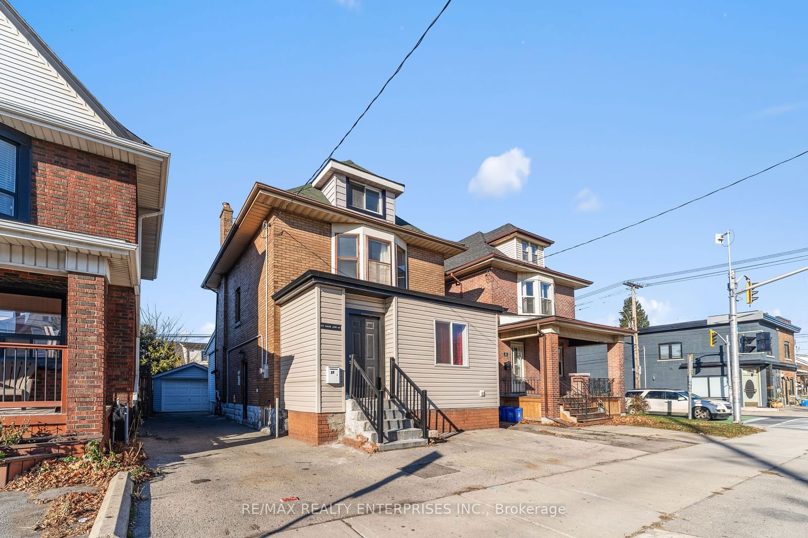 Detached House leased at UPPER-43 Gage Avenue, Hamilton, Stipley, L8L 6Z5 - MLS: X11893508