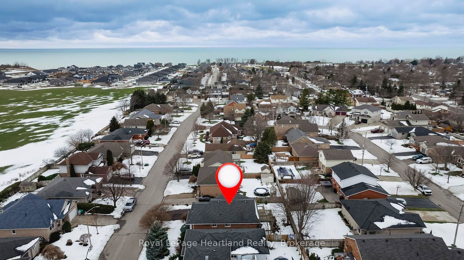 Detached House sold at 48 Lee Crescent, Goderich, Goderich Town, N7A 4K8 - MLS: X11893551