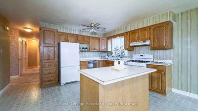 48 Lee Cres, Goderich - Goderich Town image-0-4