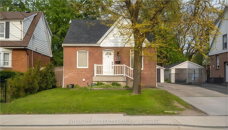 home for sale on 113 West 5th Street N
