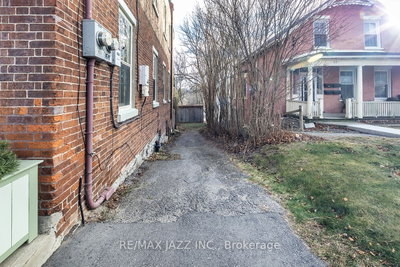 221 Walton Street — photo 6