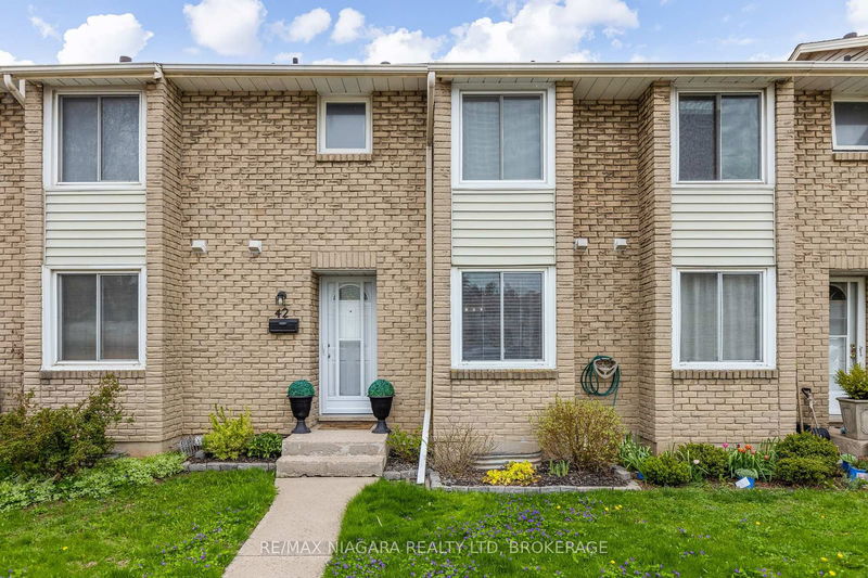 home for lease on 42-6767 Thorold Stone Road