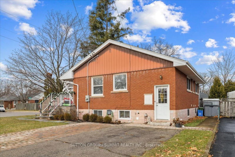 home for lease on Lower-9 Grenadier Drive