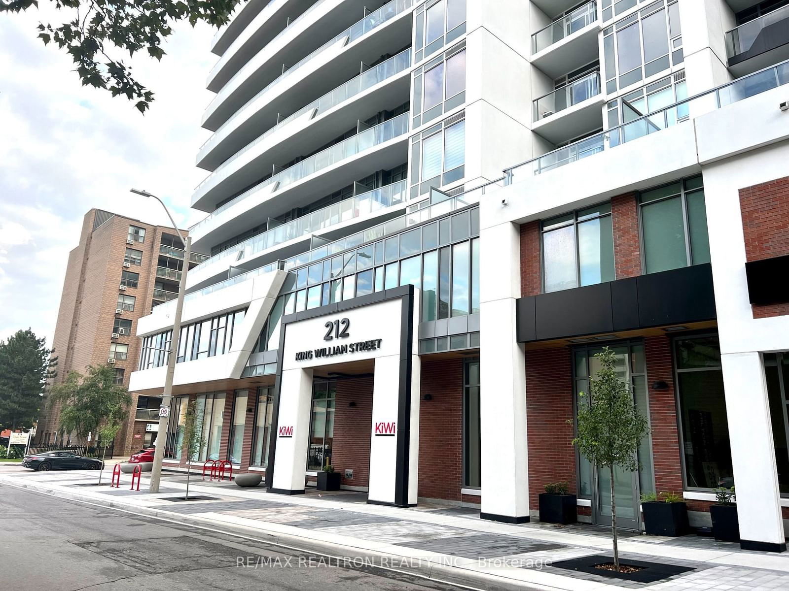 Condo for lease at 802-212 King William Street, Hamilton, Beasley, L8R 0A7 - MLS: X11895060