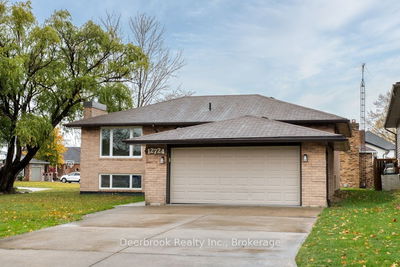 12724 Kimberly Dr, Tecumseh -  image-0-2