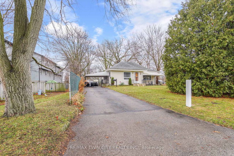 home for sale on 226 Charing Cross Street