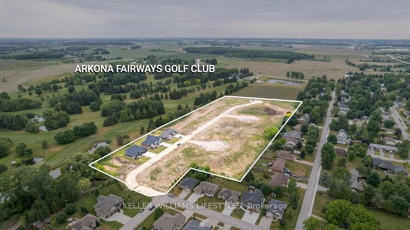 63 EAST GLEN Dr, Lambton Shores, N0M 1B0 | Image 3