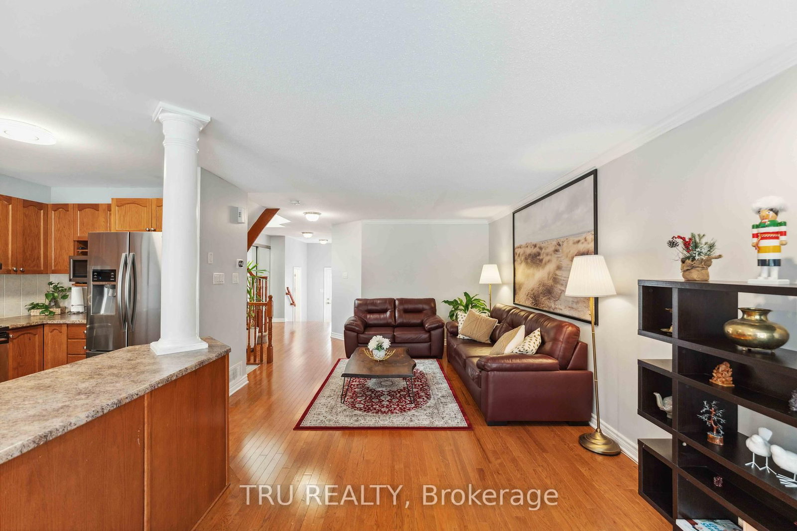 Listing Image 7