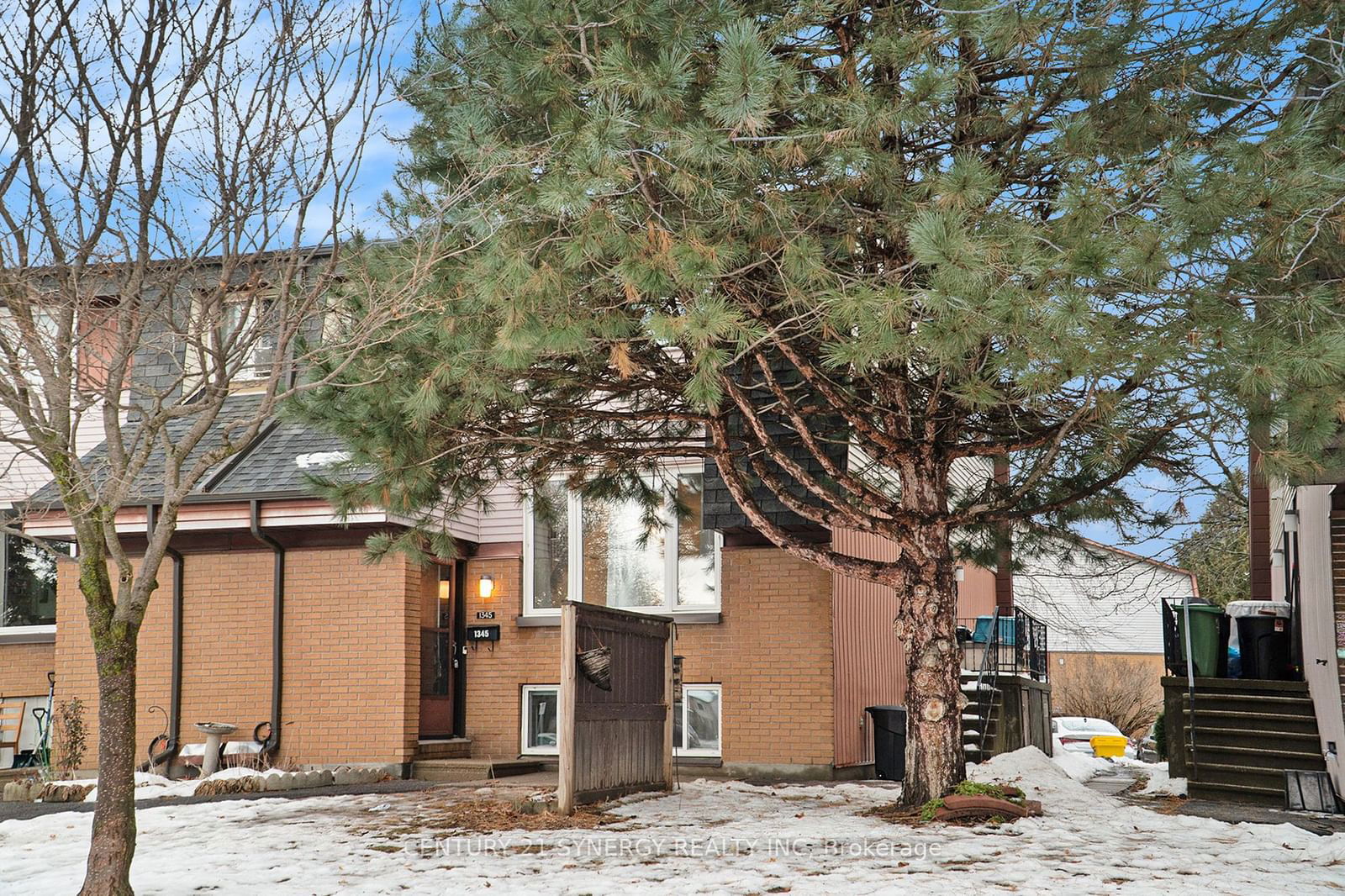 Townhouse leased at 65-1345 Birchmount Drive, Cyrville - Carson Grove - Pineview, 2204 - Pineview, K1B 5E3 - MLS: X11896316