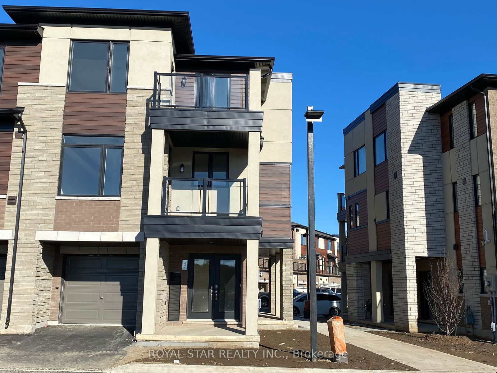 Townhouse leased at Unit 47-590 North Service Road, Hamilton, Lakeshore, L8E 0K5 - MLS: X11896419