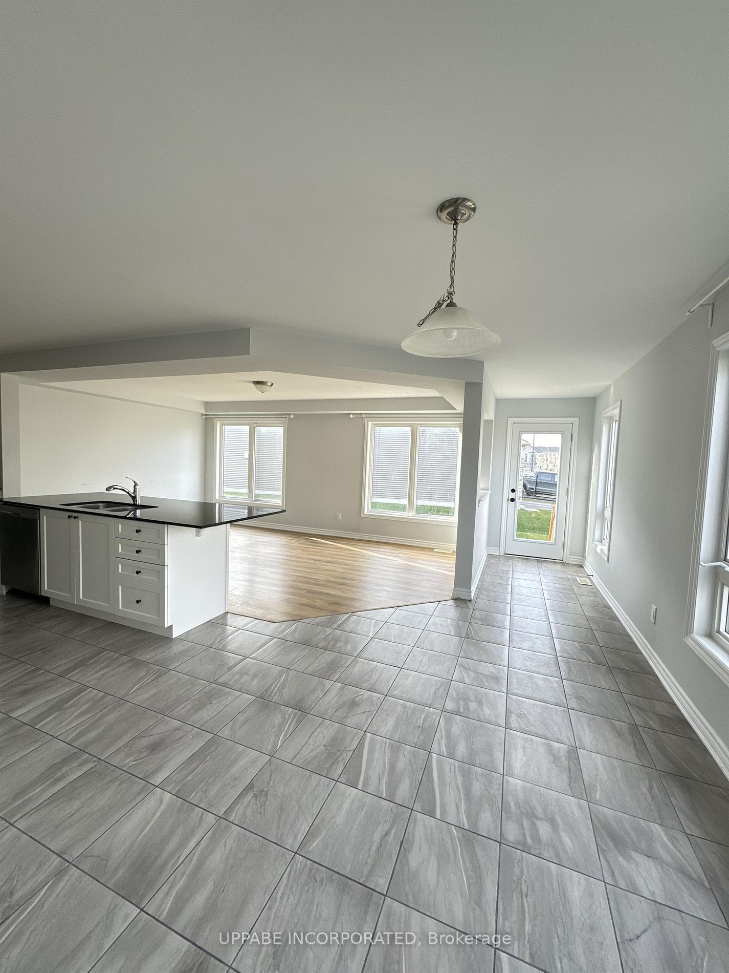 Detached House leased at 1094 Apolune Street, Barrhaven, 7711 - Barrhaven - Half Moon Bay, K2J 6N8 - MLS: X11896970