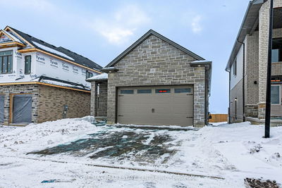 Unit 19 — 7966 FALLON Dr, Lucan Biddulph - Granton