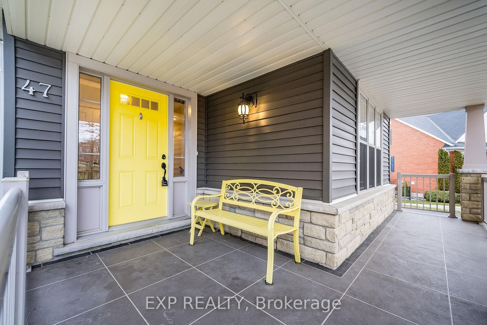 Listing Image 4