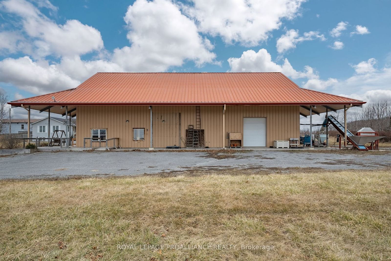 Building at 1385 Highway 62, Prince Edward County, Hallowell