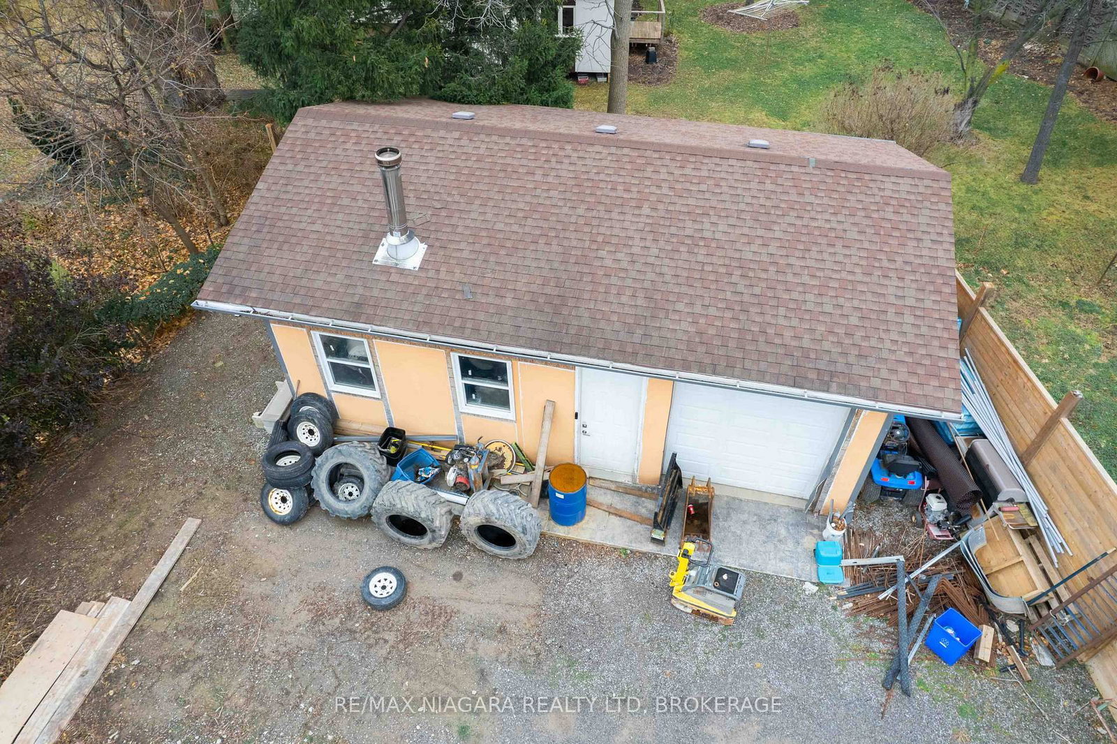 Listing Image 9
