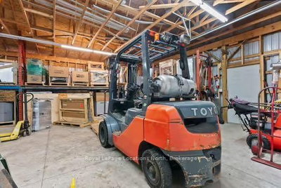6 Ashfield-Huron Road — more photos