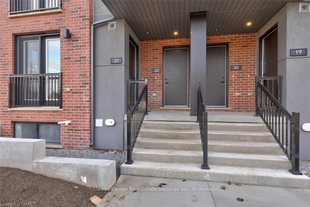 Townhouse leased at 22-99 ROGER Street, Waterloo, N2J 0G1 - MLS: X11898417