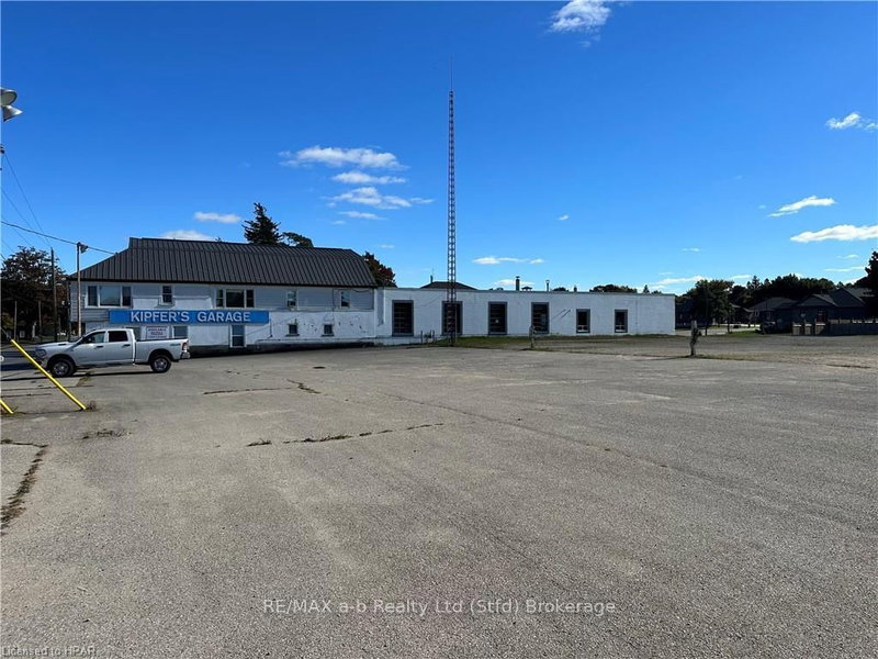 15 MILL St E, Perth East, N0K 1M0 | Image 3