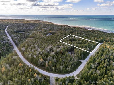 17 FOWLIE Rd, Northern Bruce Peninsula - Northern Bruce Peninsula image-0-1