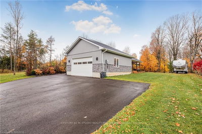 135 CONFEDERATION DRIVE, Chatsworth - Rural Chatsworth image-0-4