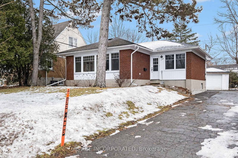 home for sale on 1298 Snowdon Street