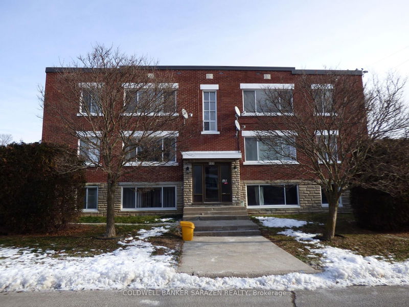 home for lease on 5-683 irene Crescent