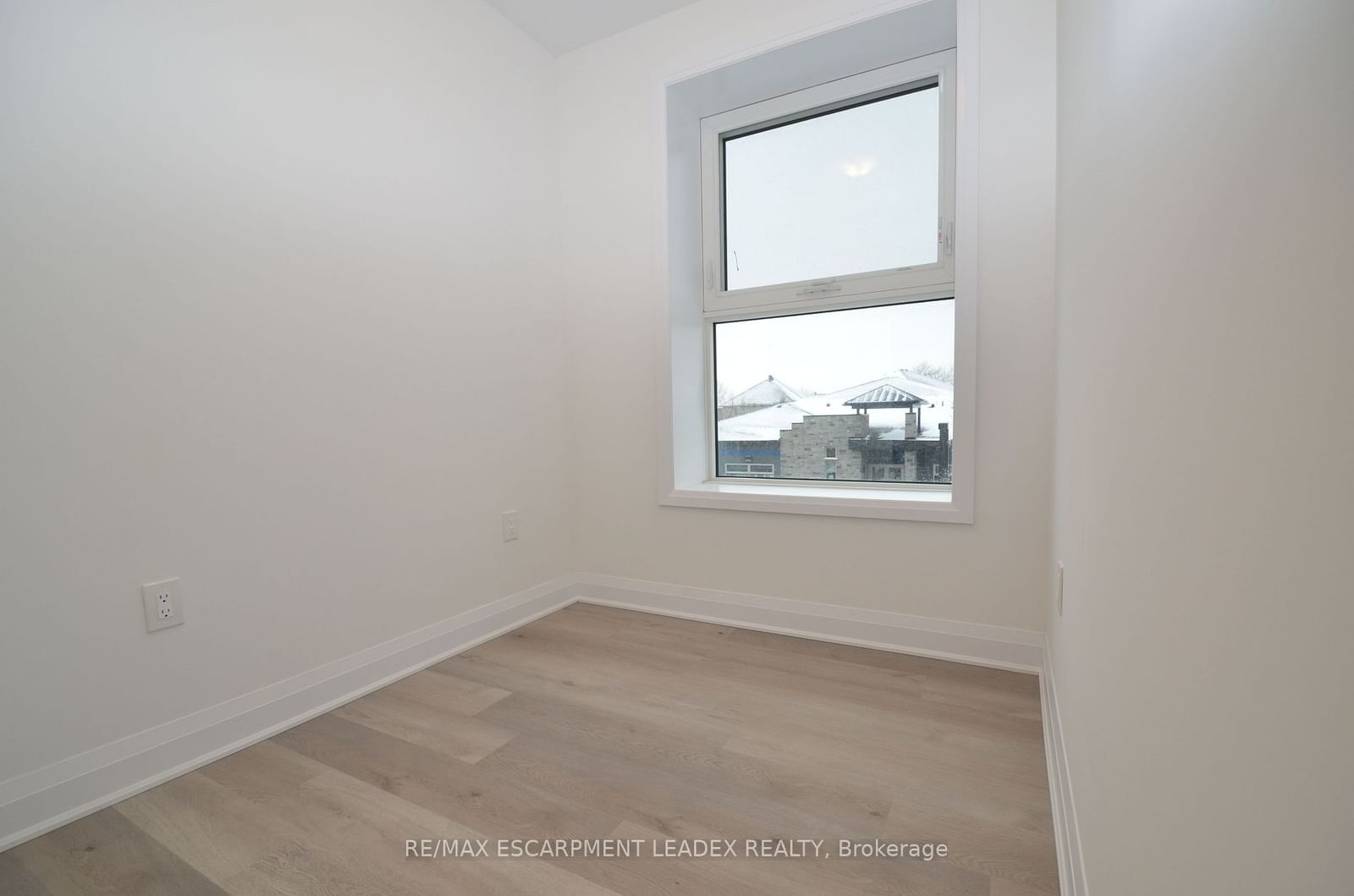 1936 RYMAL Road E, Unit 205 - Photo 8