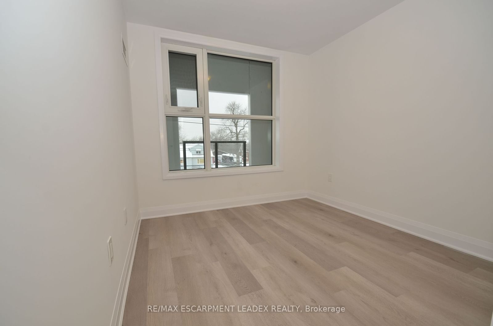 1936 RYMAL Road E, Unit 205 - Photo 9