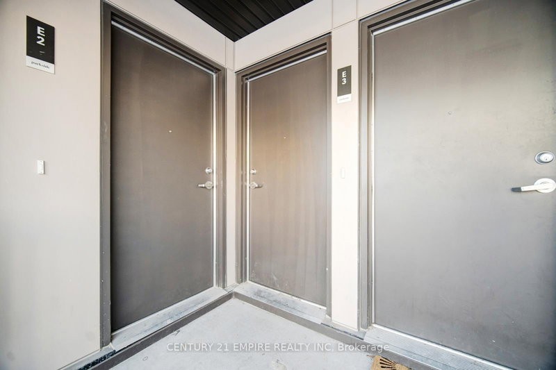 E3 - 20 Palace St, Kitchener, N2E 0J3 | Image 2