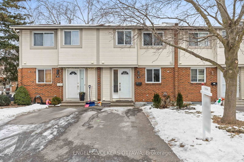 home for sale on 92 BARROW Crescent