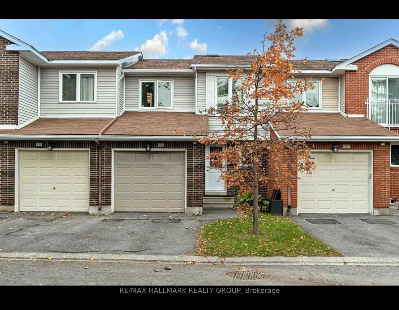 Building at 30B Castlebrook Lane, Ottawa, Centrepointe