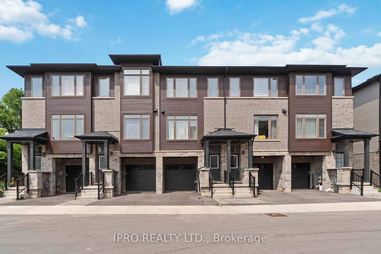 Townhouse leased at 33-575 Woodward Avenue, Hamilton, Parkview, L8H 0B3 - MLS: X11901367