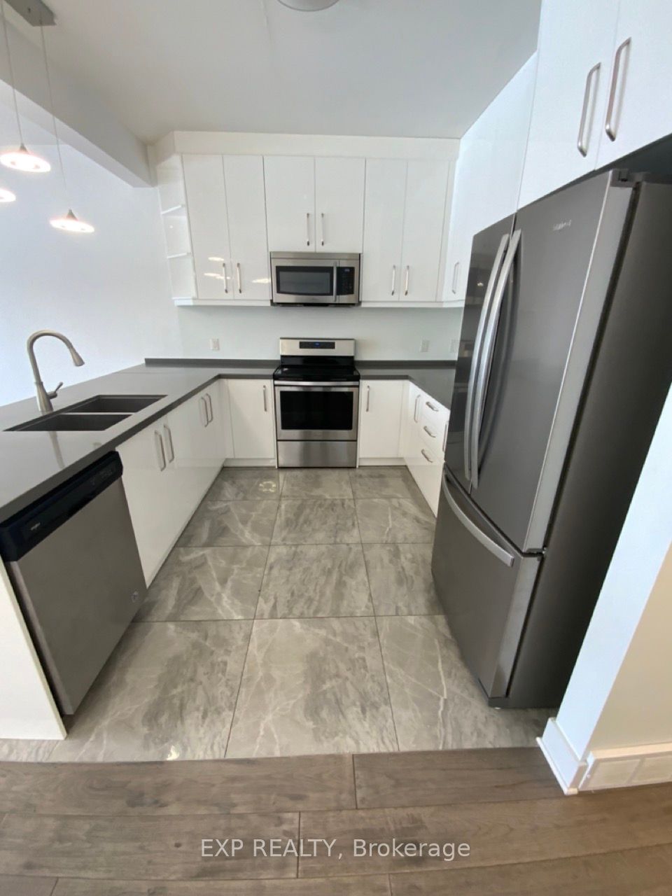 Townhouse for lease at 10-2621 Holbrook Drive, London, South U, N6M 0E4 - MLS: X11901778