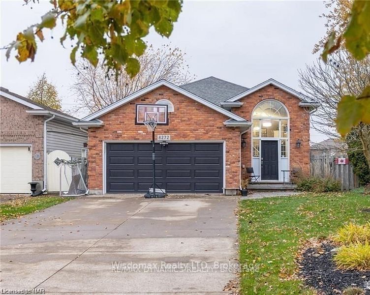 Detached House leased at 8272 WOODSVIEW Crescent, Niagara Falls, 213 - Ascot, L2H 3G1 - MLS: X11902169