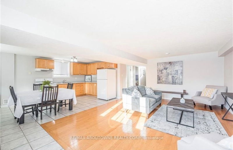 home for lease on Bsmt-51 Boulder Crescent
