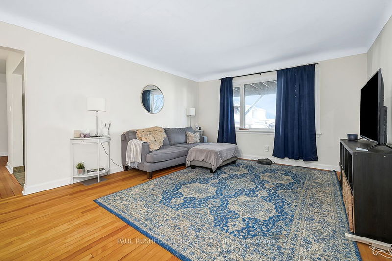 Room2