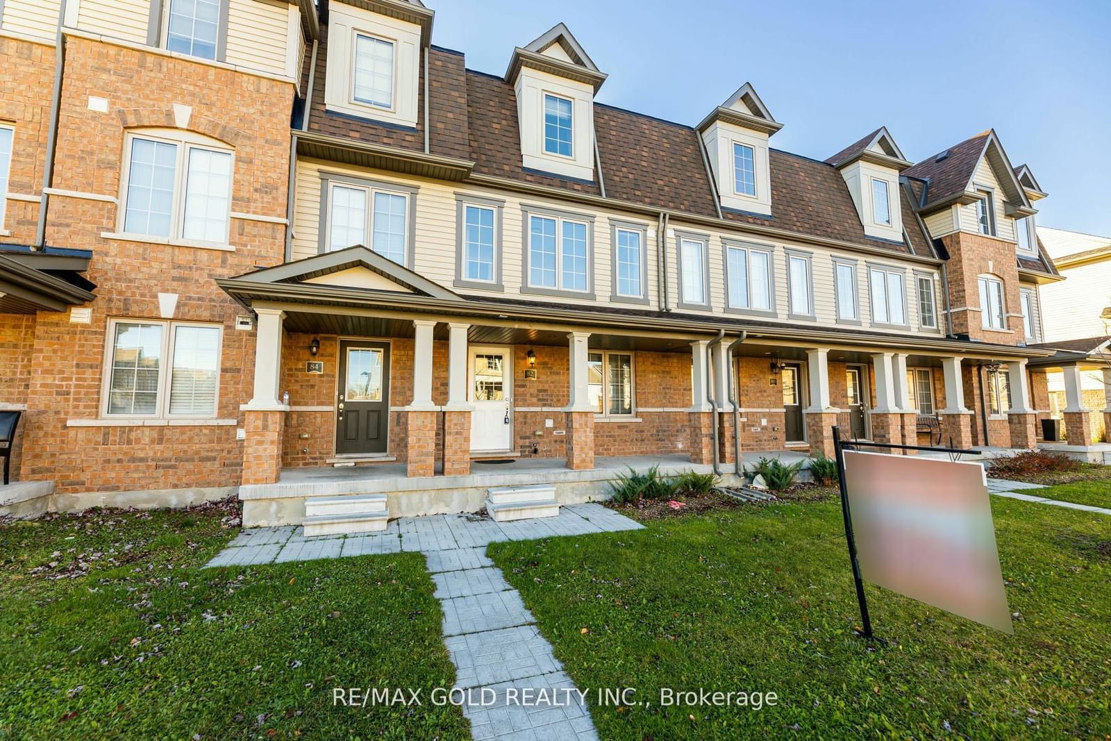 Townhouse leased at 82 Knotty Pine Avenue, Cambridge, N3H 0E2 - MLS: X11902475