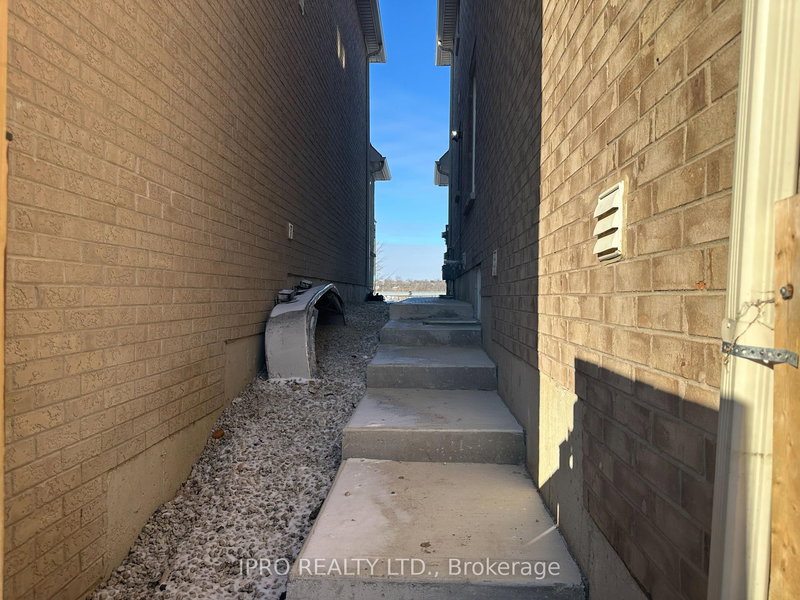 BSMT - 89 Longboat Run W, Brantford, N3T 0P6 | Image 2